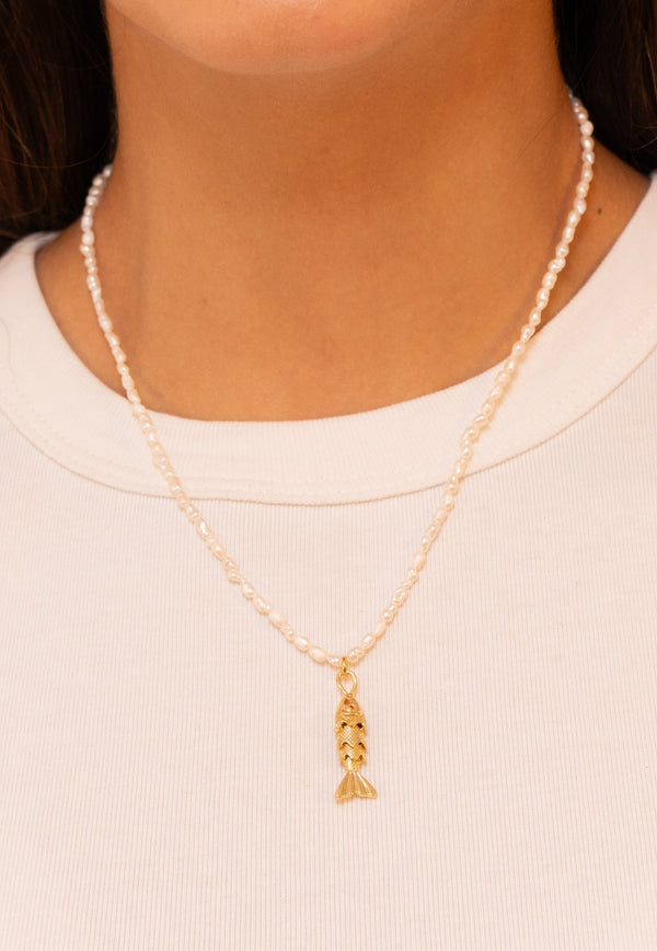 Pearls Fish Necklace